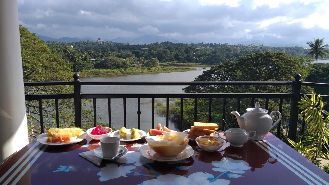 Mahaweli King'S Villa Kandy Dış mekan fotoğraf