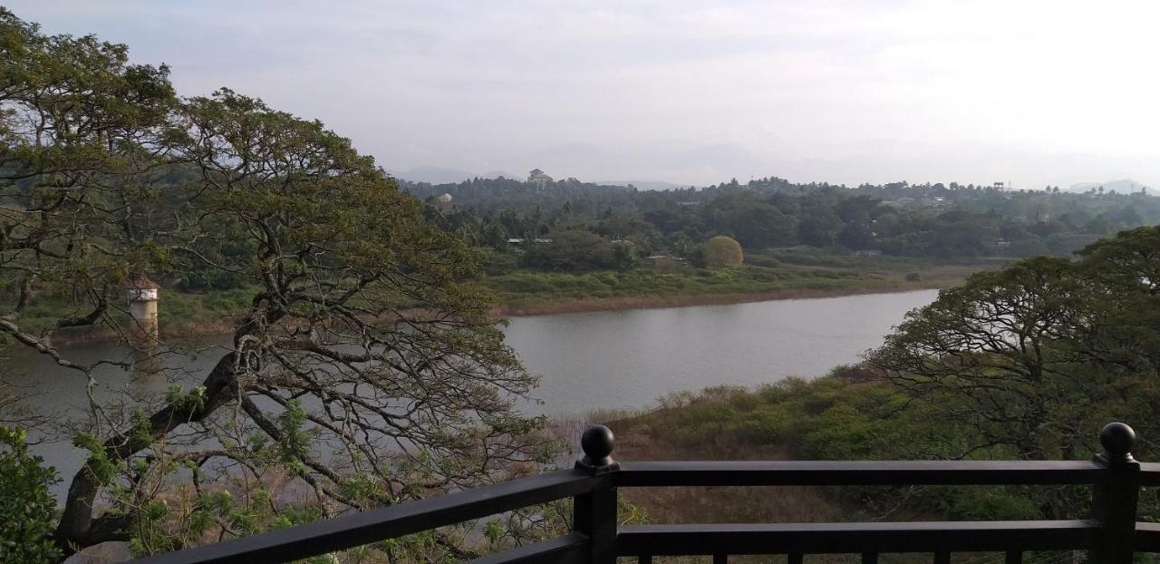 Mahaweli King'S Villa Kandy Dış mekan fotoğraf